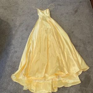 Dillards yellow prom dress